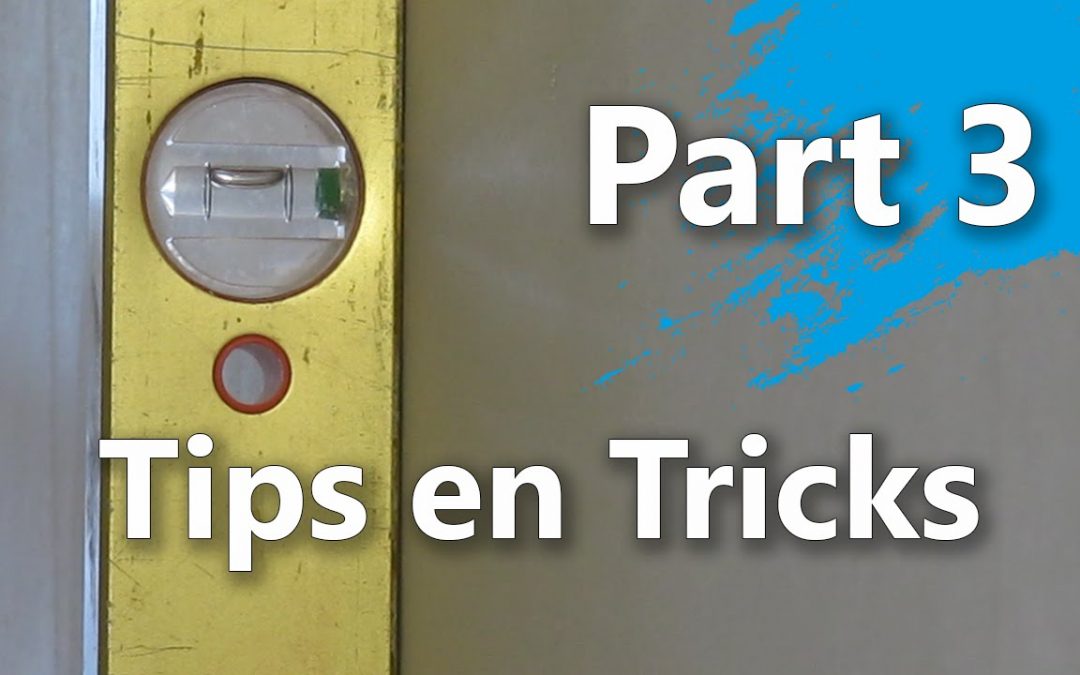 Hoe stuc je een wand / muur – 3 – Afreien, sponzen, glad maken